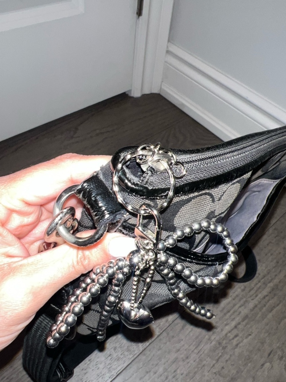 🖤 Coach Black Signature Jacquard Crossbody with Silver Charm - Picture 7 of 9